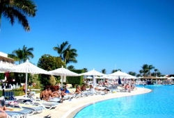 Royal-Azur-Resort10