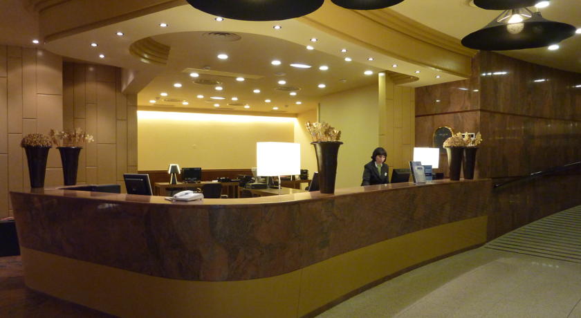 Экскурсии в Андорру отель Holiday Inn Andorra