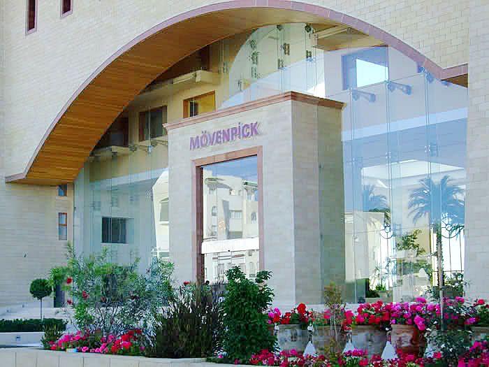 Отель Movenpick Resort & Marine Spa