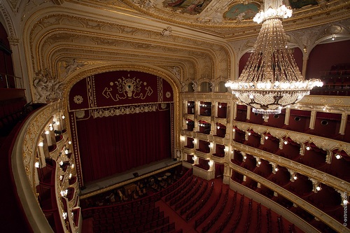 Экскурсия по Одесскому театру оперы и балета
