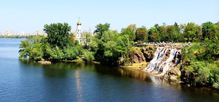 Тур на Комсомольский остров, Днепропетровск из Одессы от компании Apis travel